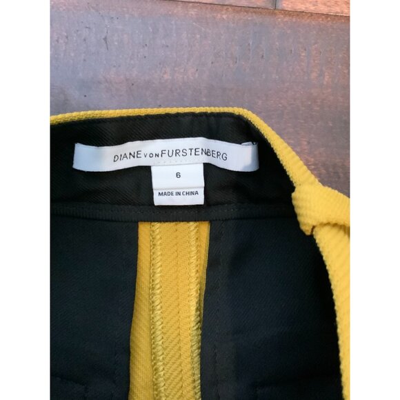 Diane Von Furstenberg Dijon Yellow Pleated Gibson Jersey Pants, Size 6 - Picture 3 of 4